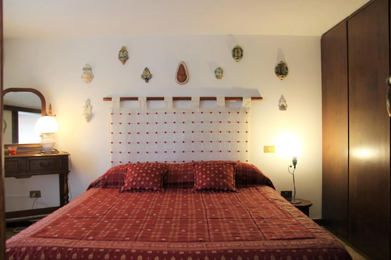 Villa 4 Palme Santa Flavia