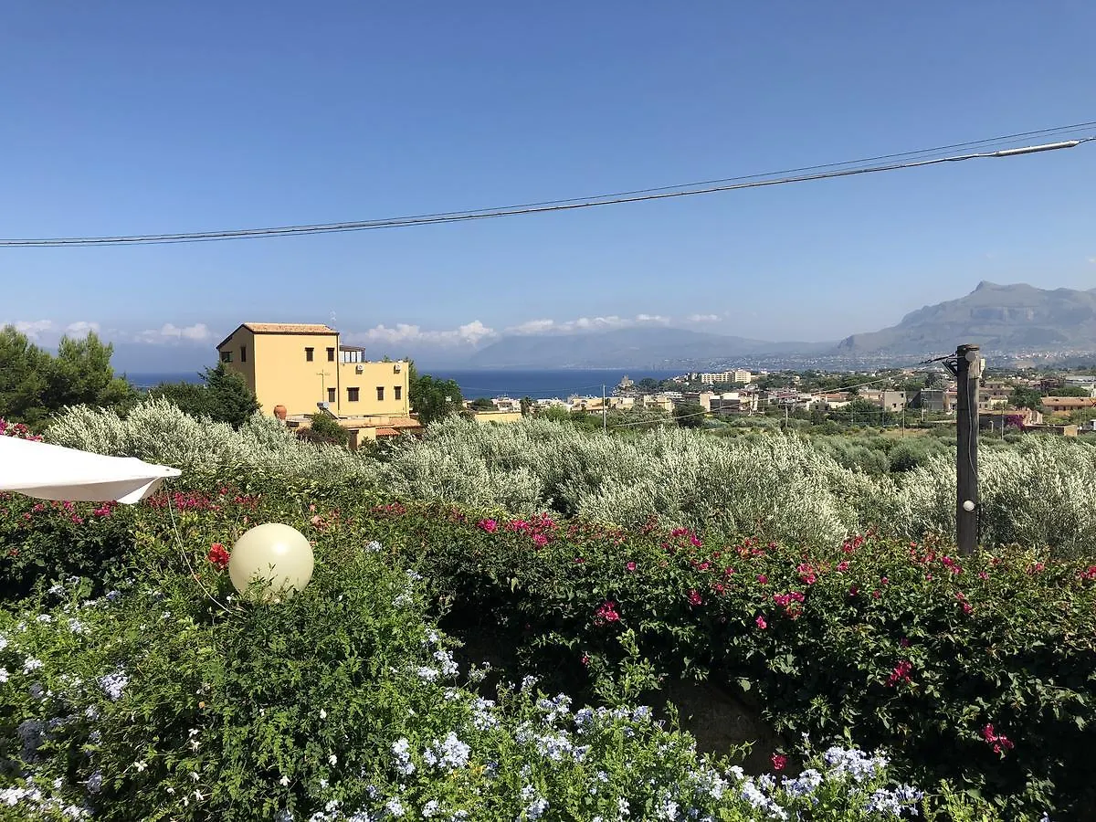 Villa 4 Palme Santa Flavia Italie